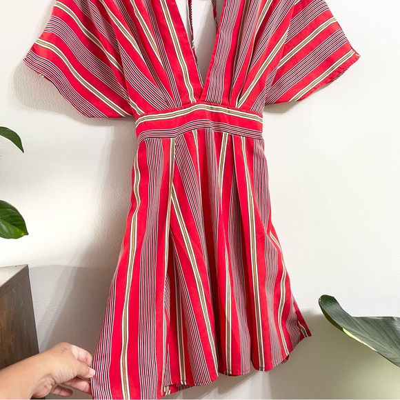 Favlux Fashion Red Striped Deep V Neck Peekaboo Back Tie Around Mini Dress Small - Picture 4 of 9